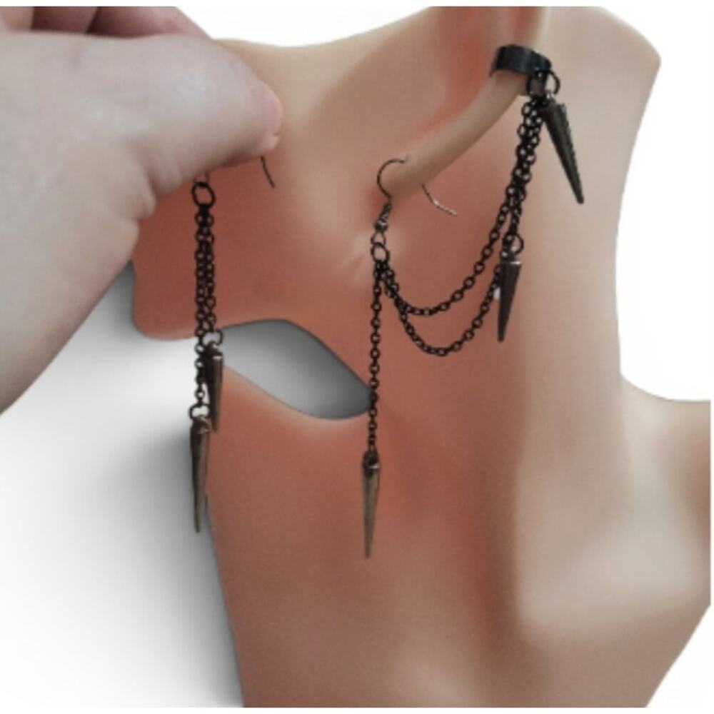 Black spiked tassel mismatch asymmetrical earrings with huggie cuff clip